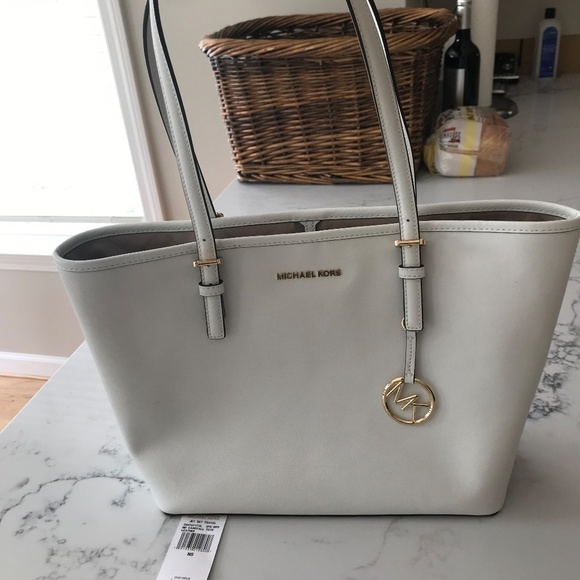 Michael Kors Matching Tote and Wallet 2 Piece Jet Set Optic White - Picture 4 of 12